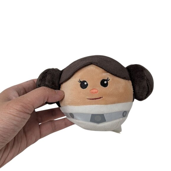 Lot of 4 Hallmark Star Wars Fluffballs Plush Chewbacca Darth Vader Finn Princess - Picture 3 of 6